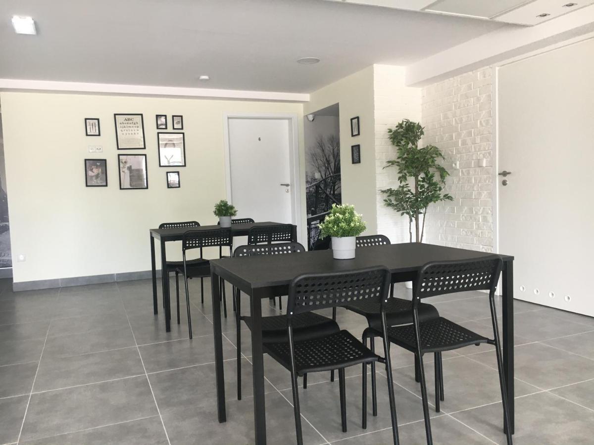 Hostal Opolska 11-19